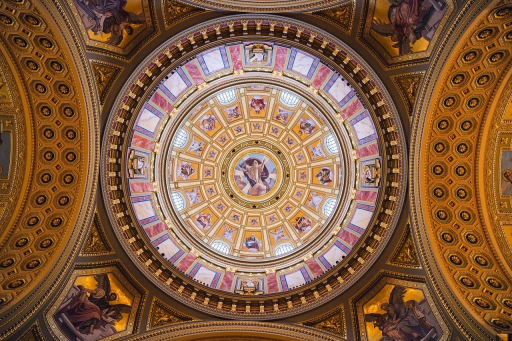 church-8099175_1280.jpg