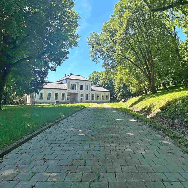 Így fest most a 19. század végén épített Barkóczy-kastély
