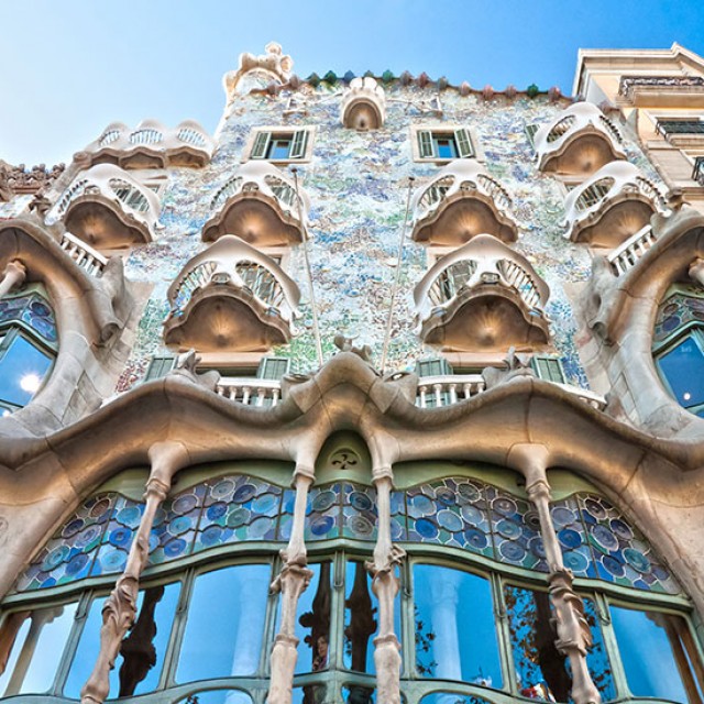 Bámulatos Antoni Gaudí épületek: Barcelona hálás lehet a zseniális építésznek!