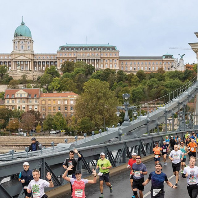 A mozgás ünnepe: 107 országból 30 ezer résztvevő érkezik a 39. SPAR Budapest Maraton Fesztiválra