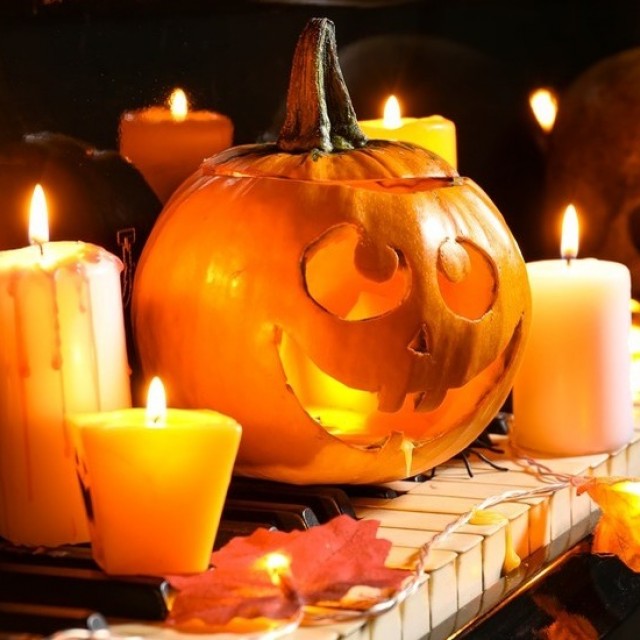 A legjobb halloweeni zenék: itt a lista, ami nagyot fog szólni a beöltözős buliban!