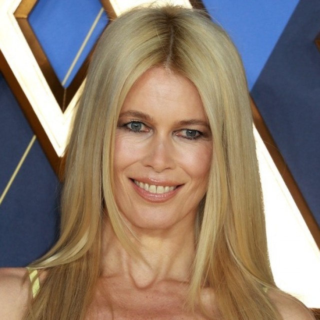 5 különleges tárgy, amivel valódi szentéllyé alakítja hálószobáját Claudia Schiffer