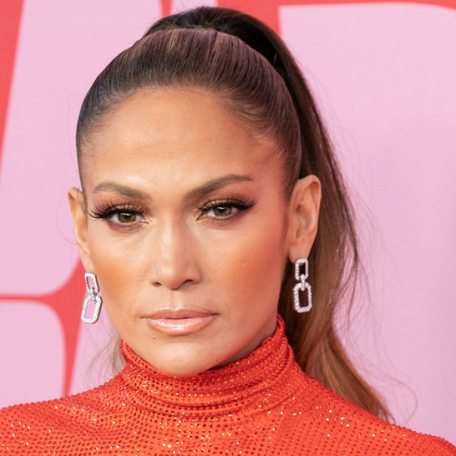 Extravagáns, művészi bútorok: ilyen lesz Jennifer Lopez pazar budapesti öltözője!