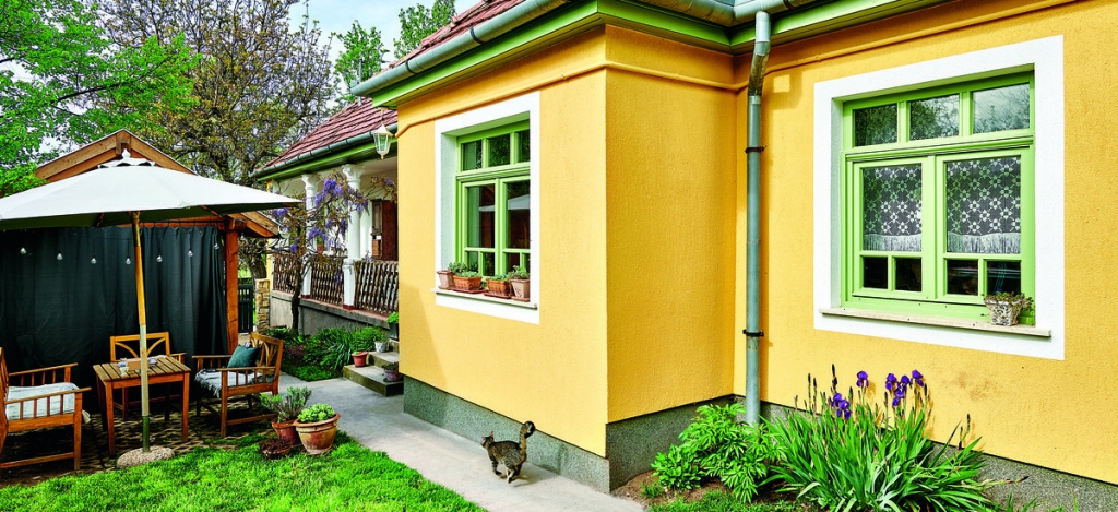 A nagyi bútorai is megtalálták a helyüket ebben a bájos, mégis modern pilisi parasztházban A nagyi bútorai is megtalálták a helyüket ebben a bájos, mégis modern pilisi parasztházban