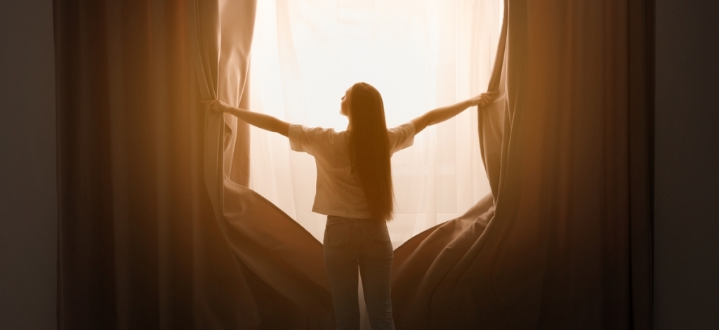 3 tipp, hogy ősszel is élvezhesd a természetes fény előnyeit otthonodban 3 tipp, hogy ősszel is élvezhesd a természetes fény előnyeit otthonodban