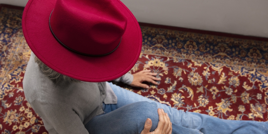 Szőnyeg a szőnyegen: izgalmas lakberendezési trend hódít, biztosan imádni fogod!