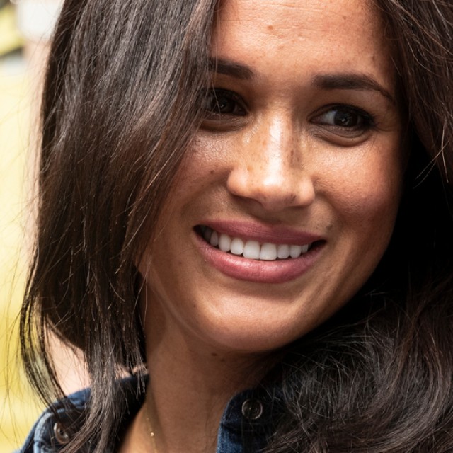 Meghan Markle praktikusan gondolkodik, ha lakberendezésről van szó: nézd meg a nappaliját!