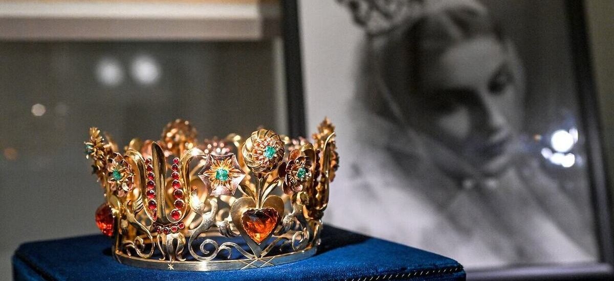Soha nem látott királyi ékszercsodák: különleges kiállítás a Gödöllői Királyi Kastélyban