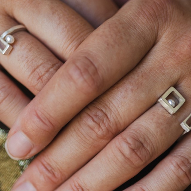 Iparváros inspirálta ékszerek, nőies eleganciával – Vadjutka INDUSTREAL kollekciója