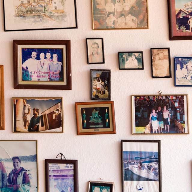 Így helyezd el otthon a családi fotókat stílusosan – tippek giccs ellen