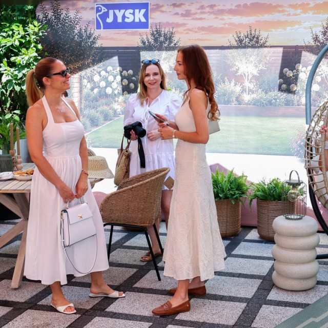 Skandináv midsummer hangulat a kertben: fenntartható inspirációk nyári estékre